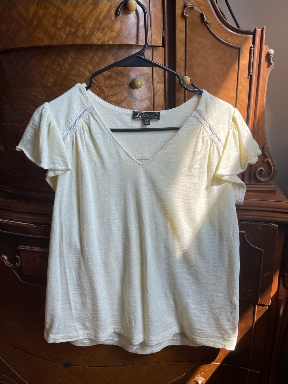 DG2 by Diane Gilman Pastel Yellow  V-Neck Short Sleeve Top